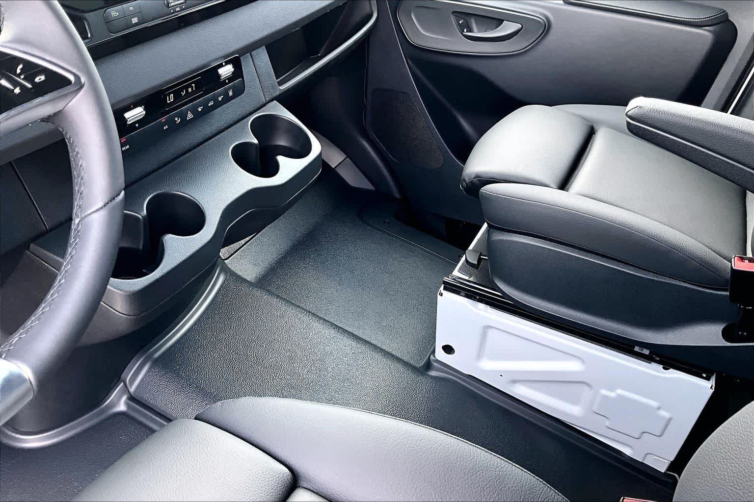 New 2026 Arctic White Mercedes-Benz  image 8