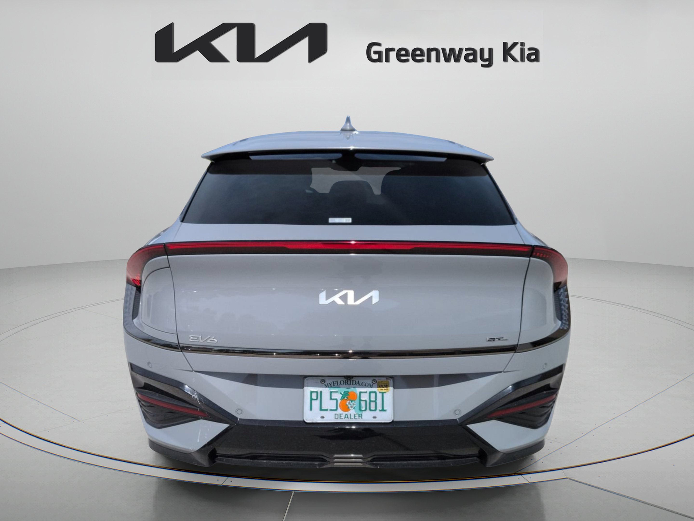 Certified Used 2025 Wolf Gray Kia GT-Line image 7