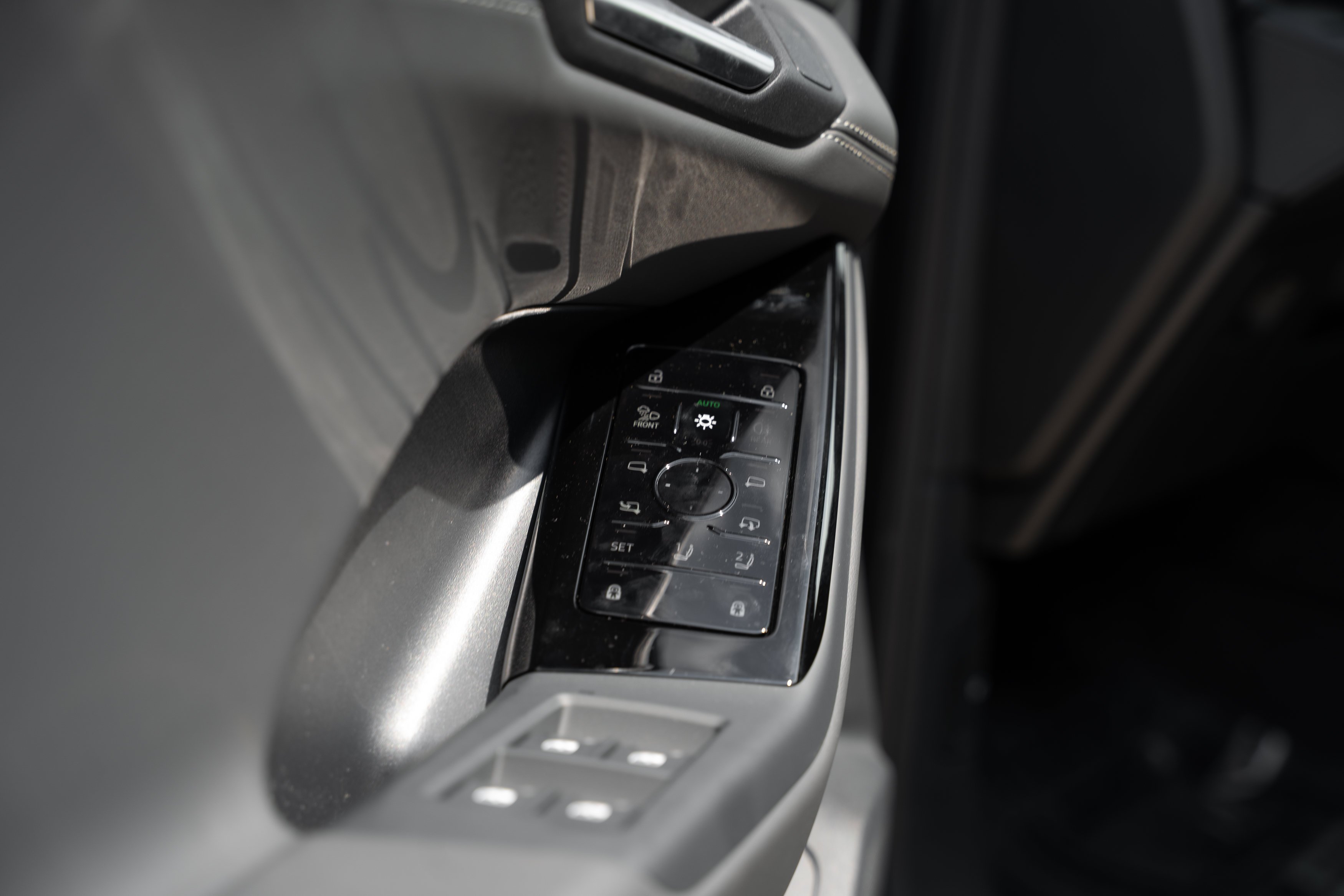 New 2027 Manhattan Audi Premium Plus image 17