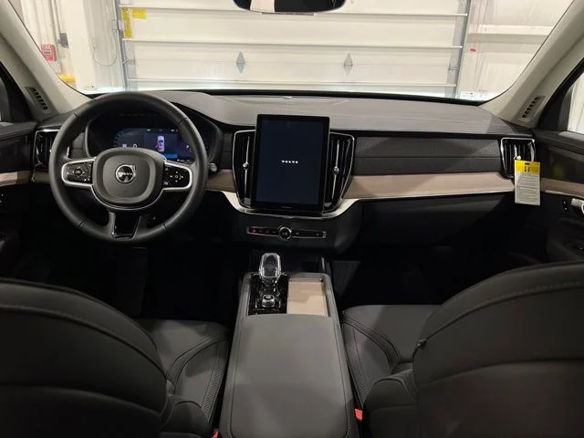 2026 Volvo XC90 Plus - Photo 12