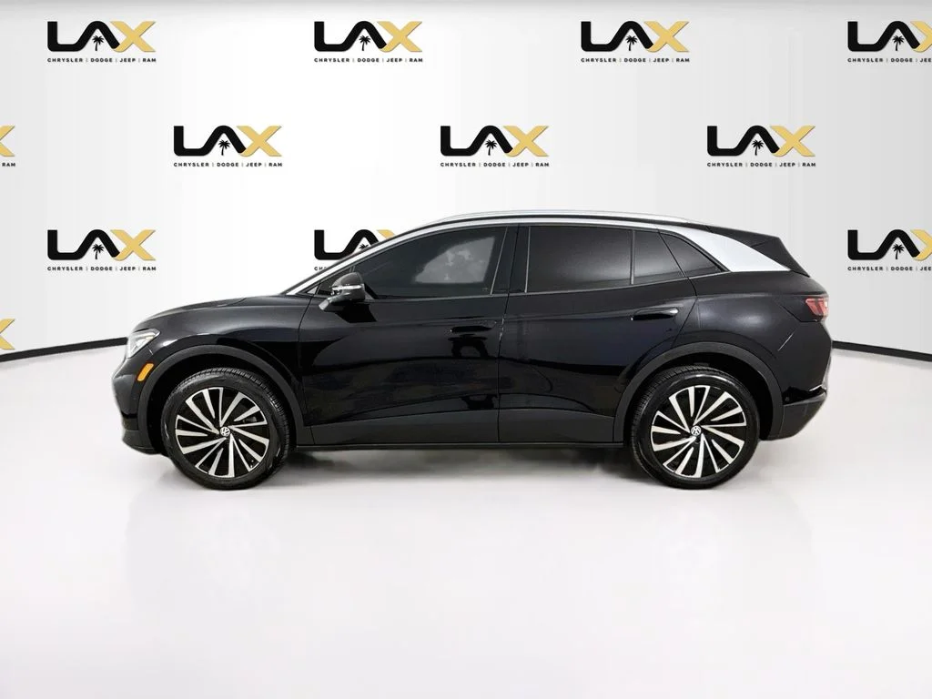 Used 2023 Black Volkswagen Pro S Plus image 4