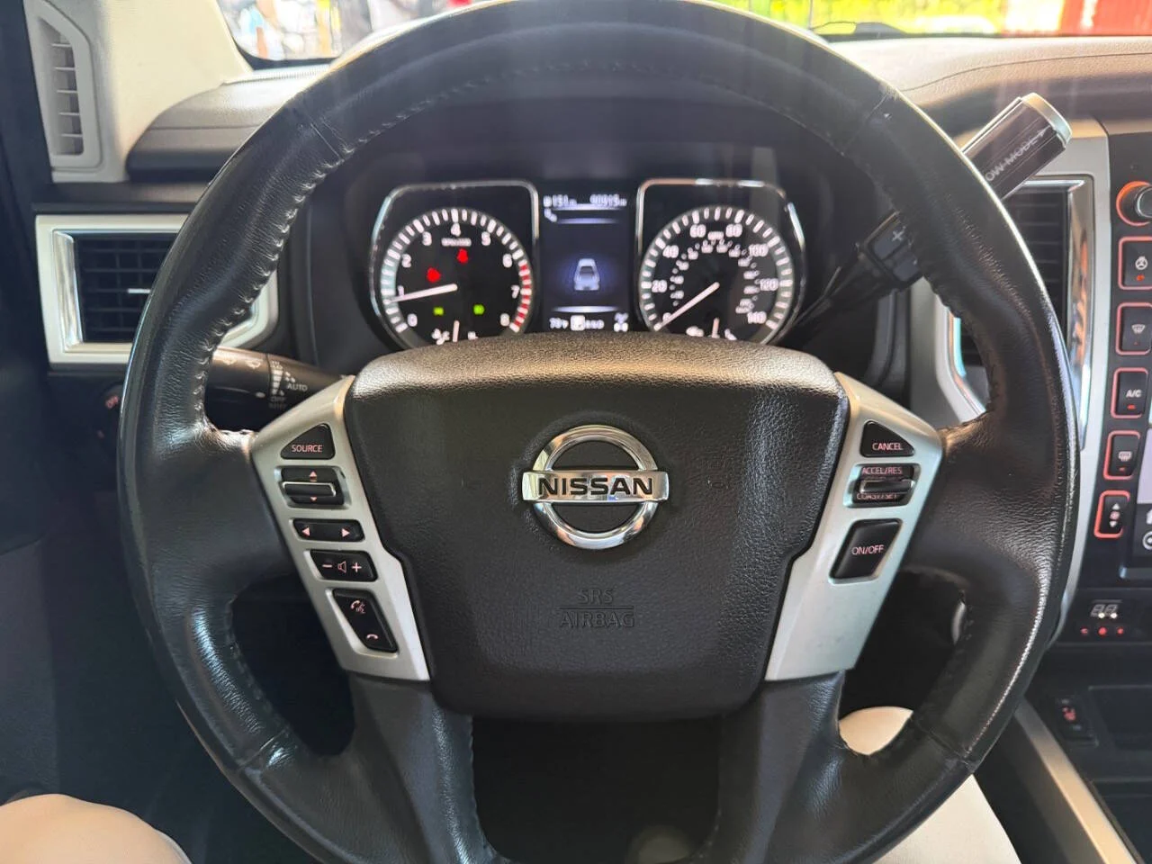 Used 2017 Gray Nissan SV 4x4 4dr Crew Cab image 13