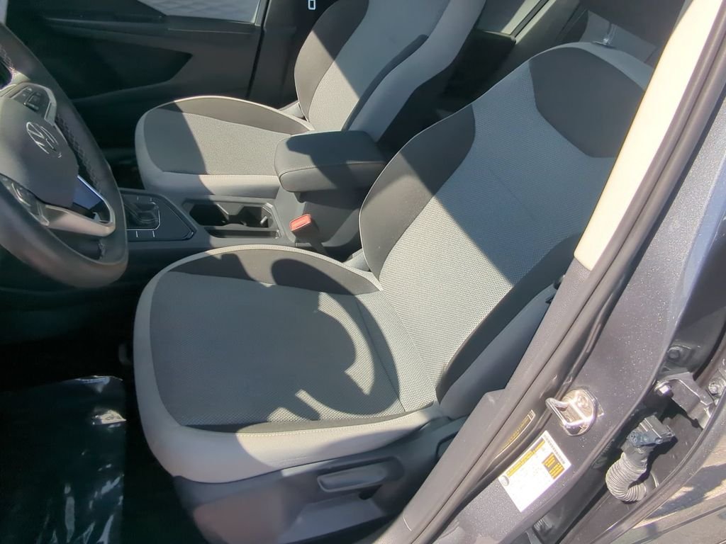 Certified Used 2024 White Volkswagen 1.5T S image 19