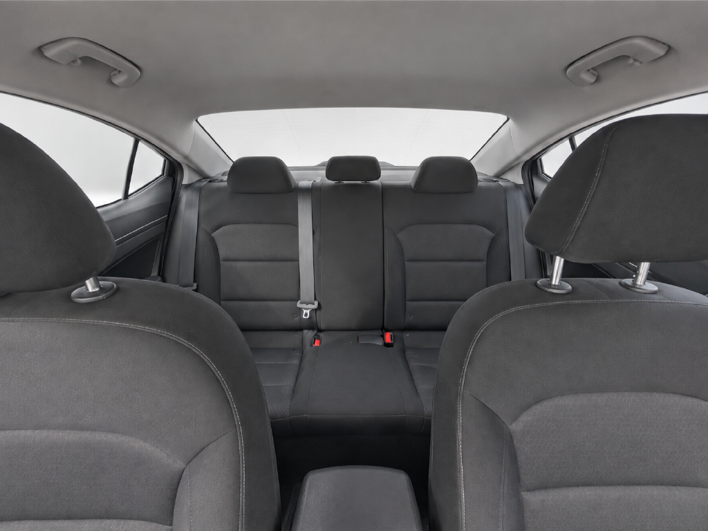 Used 2018 White Hyundai SEL image 16