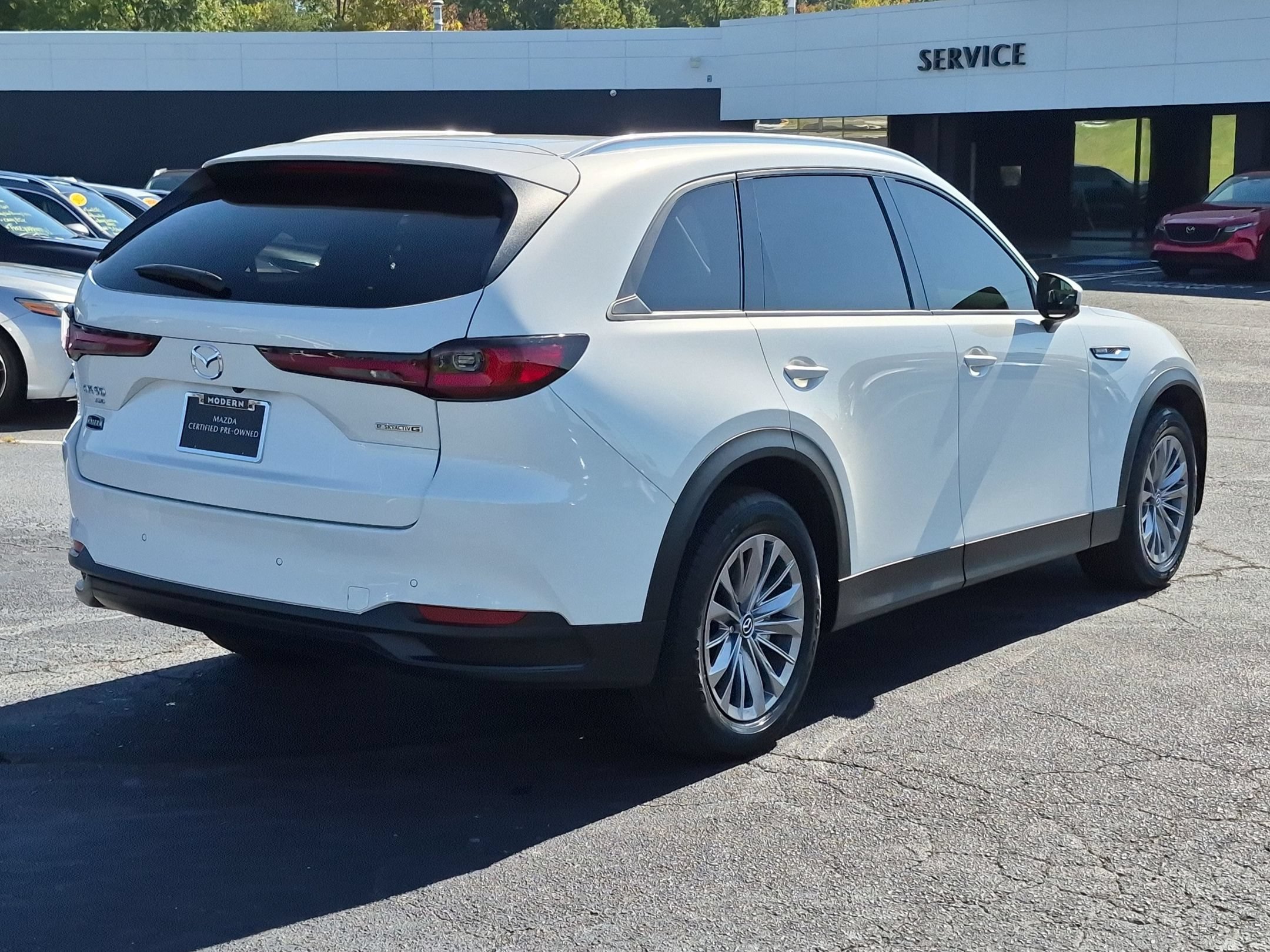 Used 2025 Rhodium White Premium Mazda Preferred Package image 5