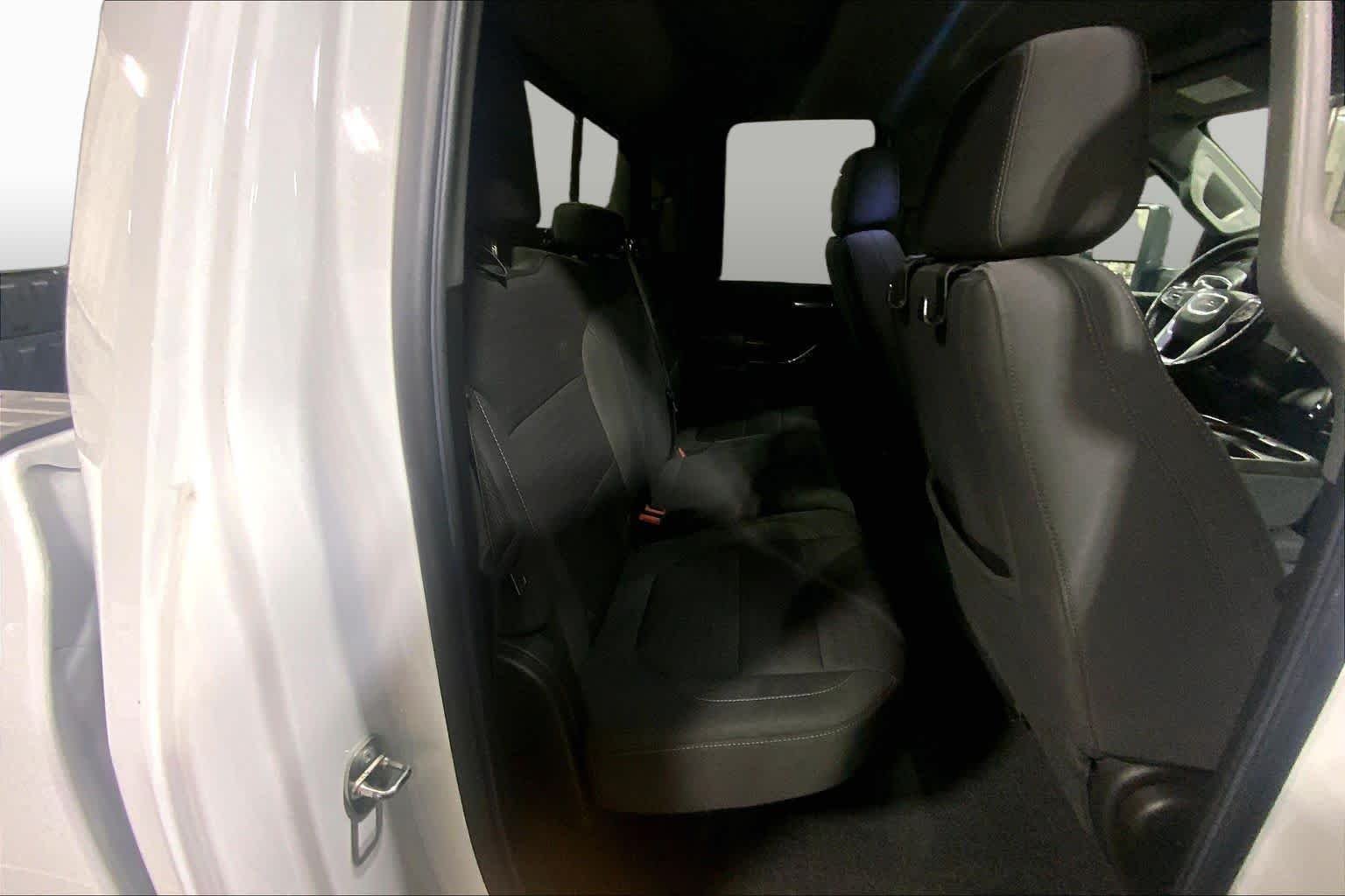Used 2022 Summit White GMC SLE image 20