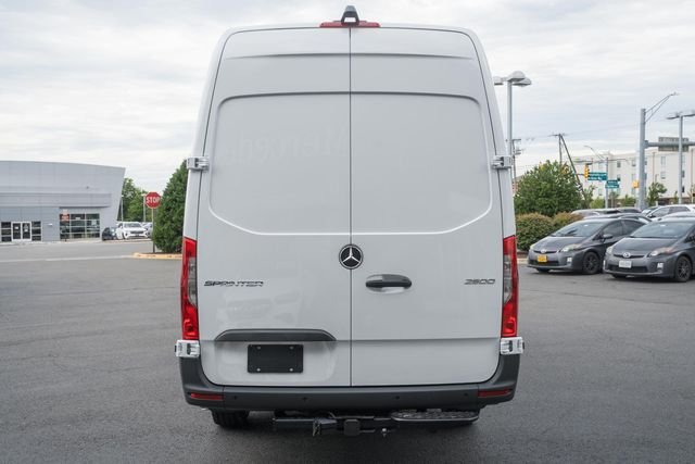 New 2026 Arctic White Mercedes-Benz Cargo 170 WB image 6