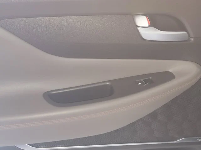 Certified Used 2019 Silver Hyundai Limited image 12