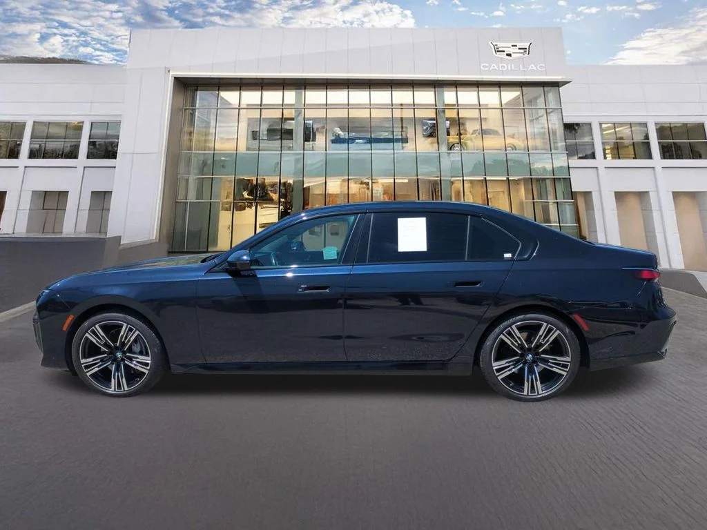 2023 BMW 7 Series 740i - Photo 8