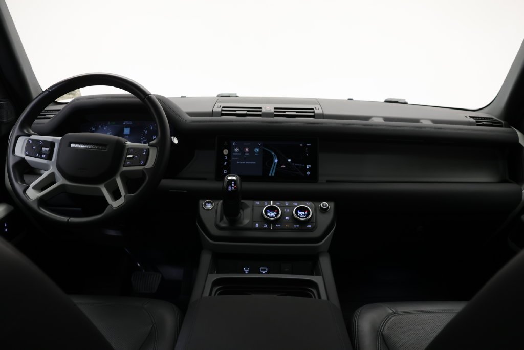Used 2023 Santorini Black Metallic Land Rover S image 15