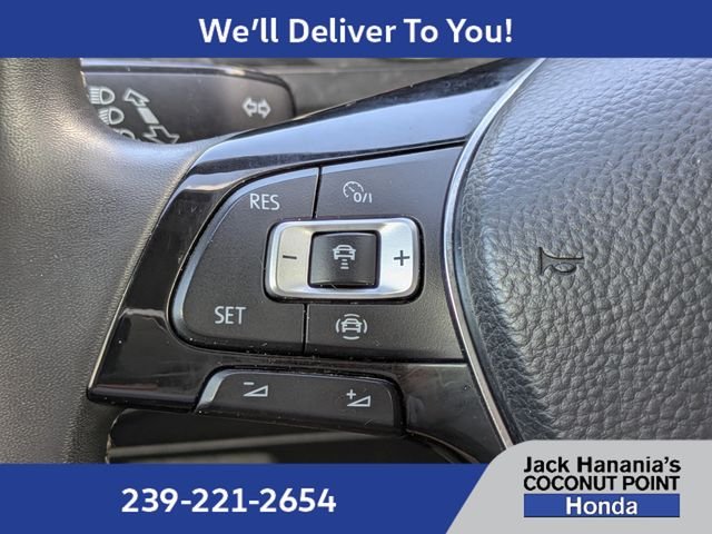 Used 2021 Blue Volkswagen 2.0T SE image 29