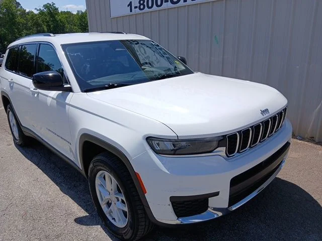2023 Jeep Grand Cherokee L Laredo's photo
