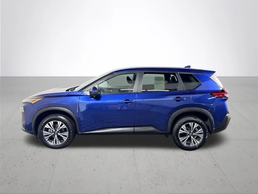 Used 2022 Blue Nissan SV image 9