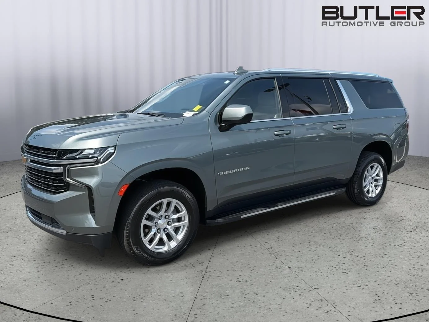 Used 2024 Silver Sage Metallic Chevrolet LT image 2