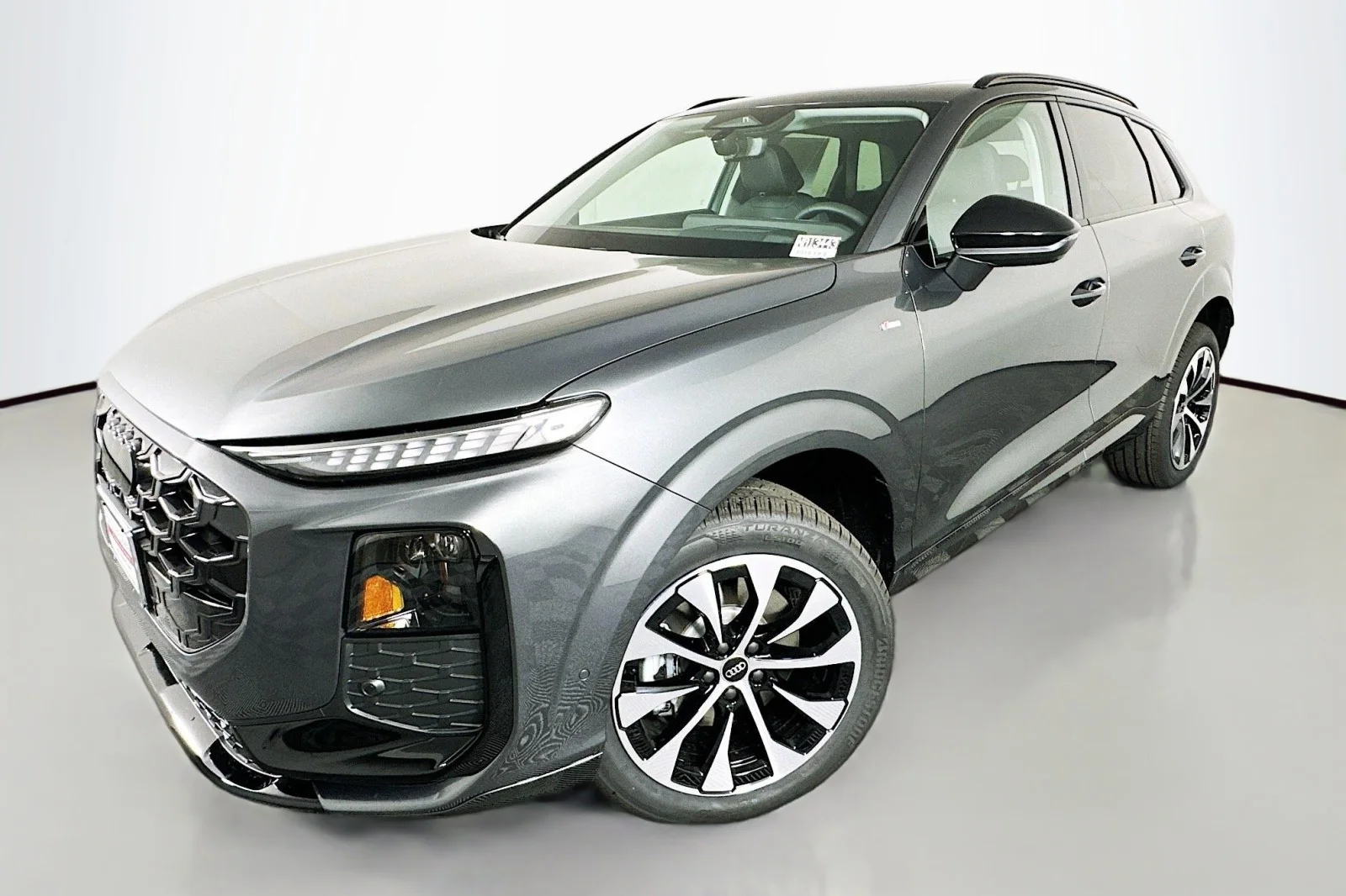 2026 Audi Q3 S line quattro's photo