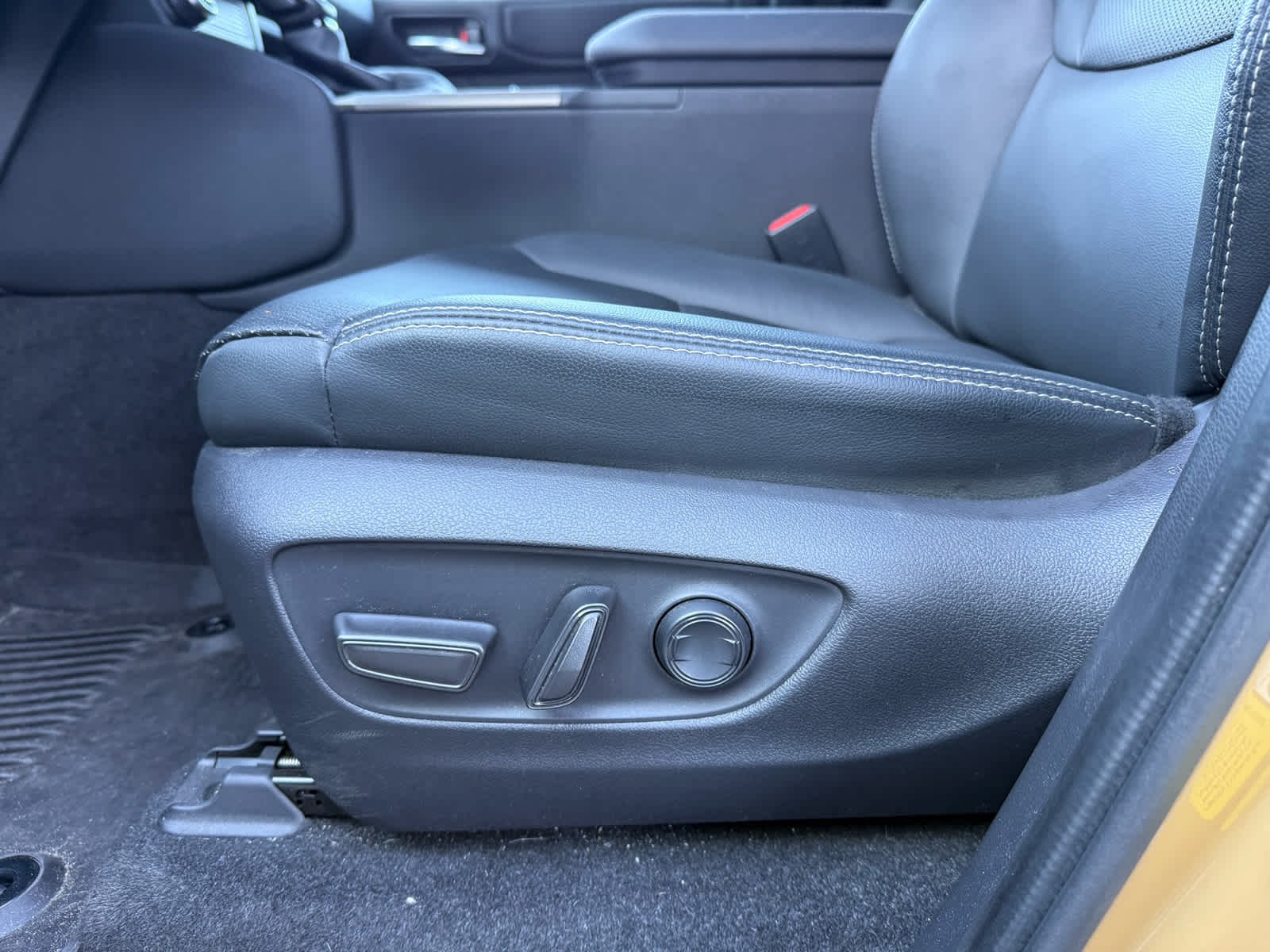 Used 2024 Trail Dust/Gray Scape Toyota  image 11