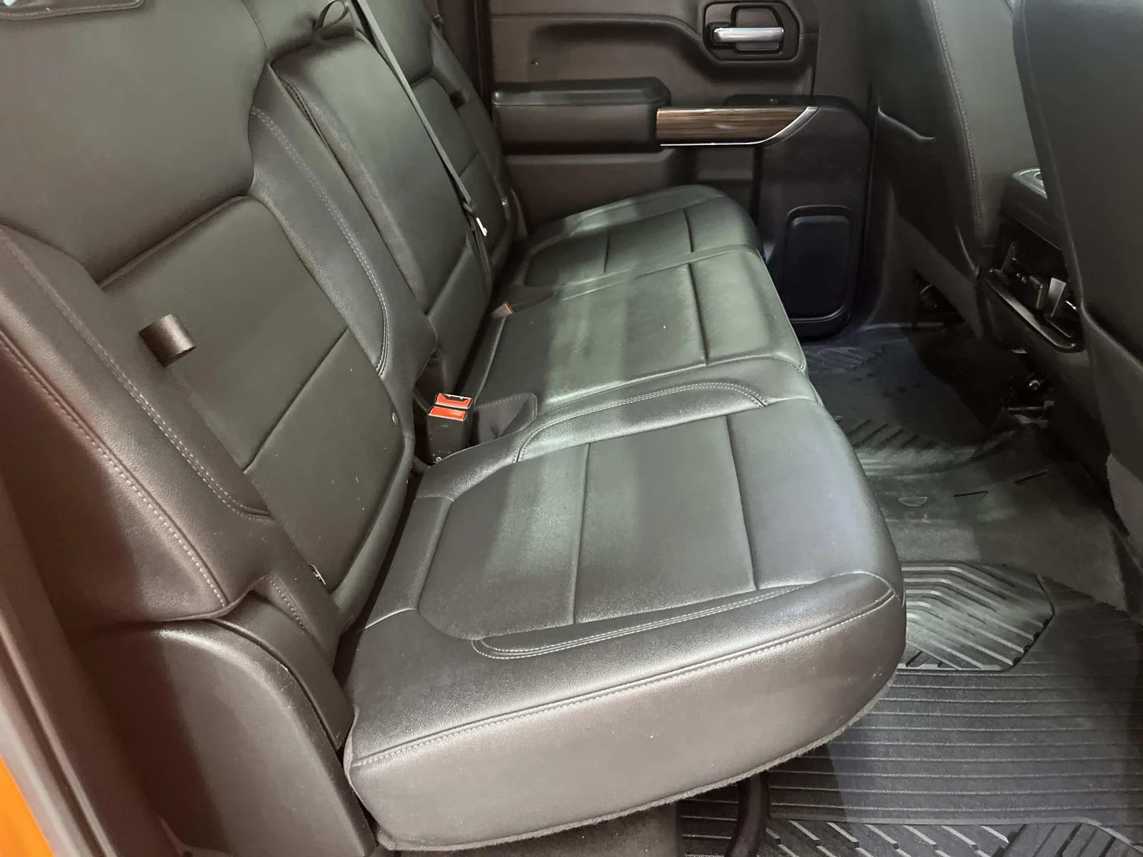 Used 2022 All normally body colored non-sheet metal parts will be black including front fender extensions, cab spoiler on Double & Crew cabs and LT trim door handles. May require extended lead time. Chevrolet LT Trail Boss image 30
