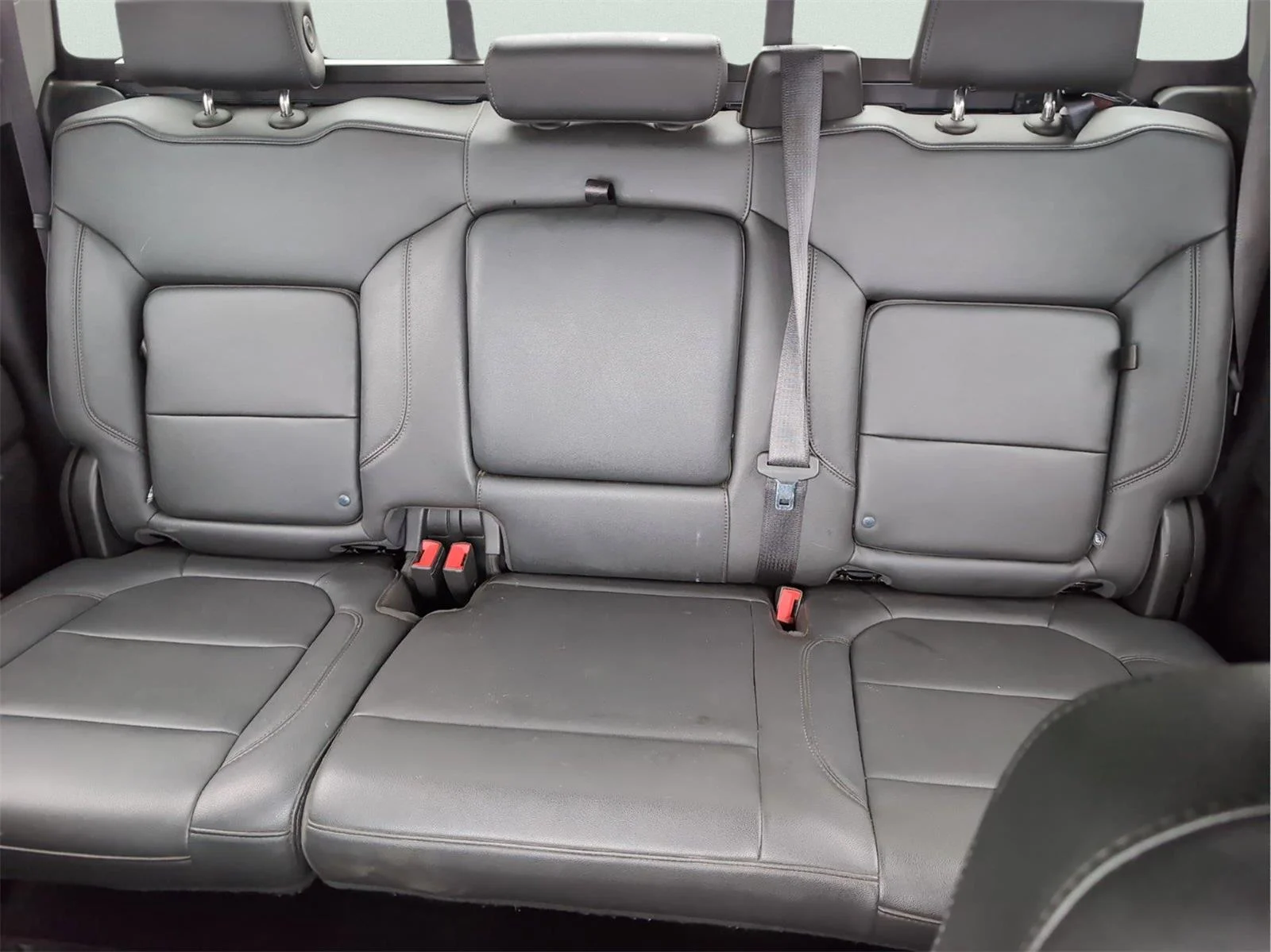 Used 2022 Black Chevrolet RST image 27