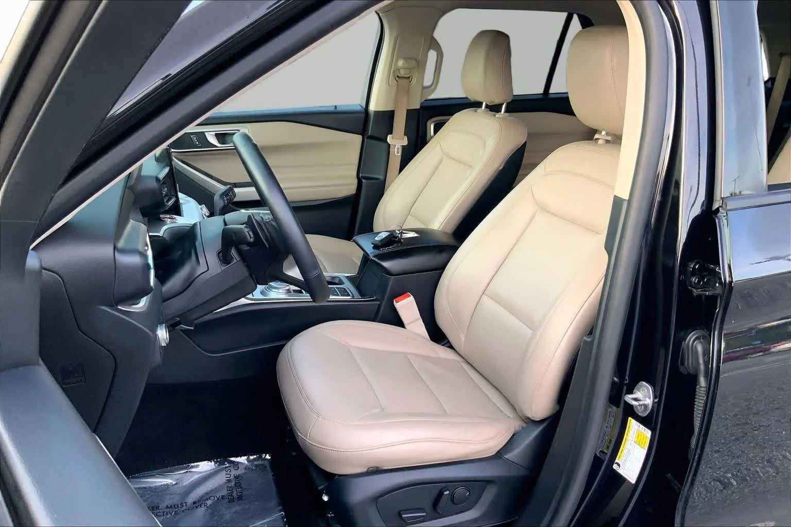 Certified Used 2020 Agate Black Metallic Ford XLT image 8
