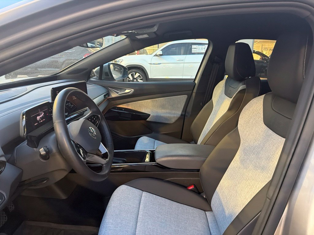 Used 2023 Silver Mist Metallic Volkswagen Pro image 8