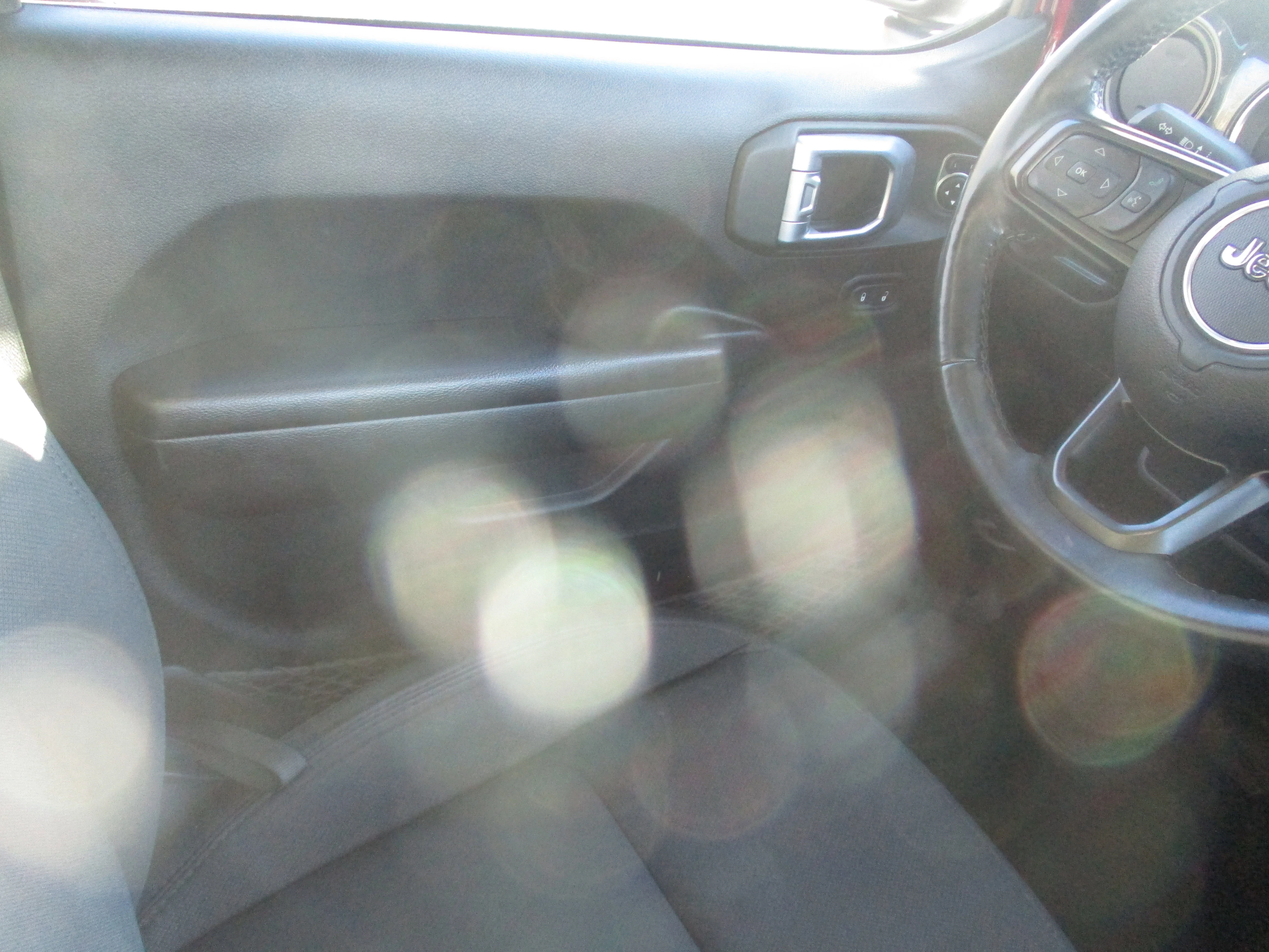 Used 2021 Snazzberry Pearlcoat Jeep Unlimited Sport Altitude image 47