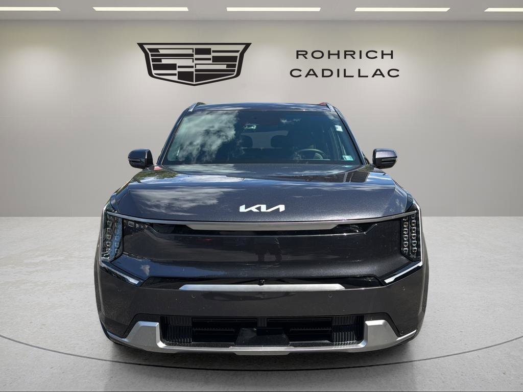 Used 2024 Kia EV9 Land with VIN KNDADFS57R6028182 for sale in Pittsburgh, PA