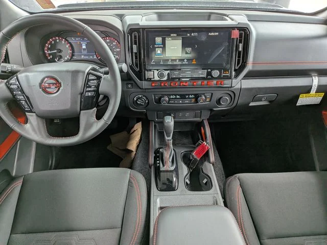 2025 Nissan Frontier PRO-4X - Photo 10