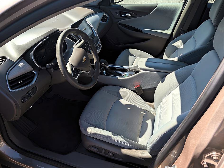 Used 2024 Mineral Gray Metallic Chevrolet LT image 8