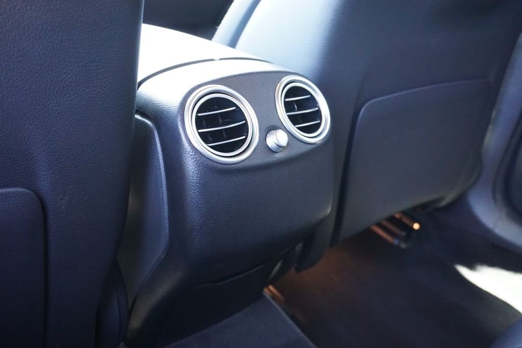 Used 2020 Polar White Mercedes-Benz GLC 300 image 25