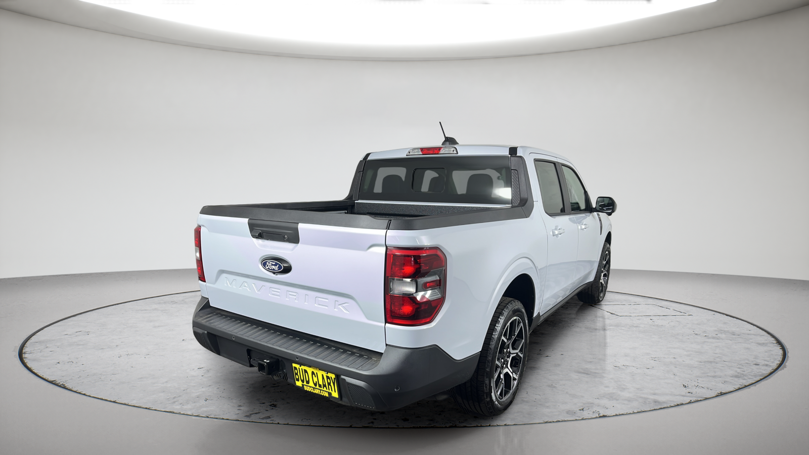 New 2026 White Metallic Ford Lariat image 8