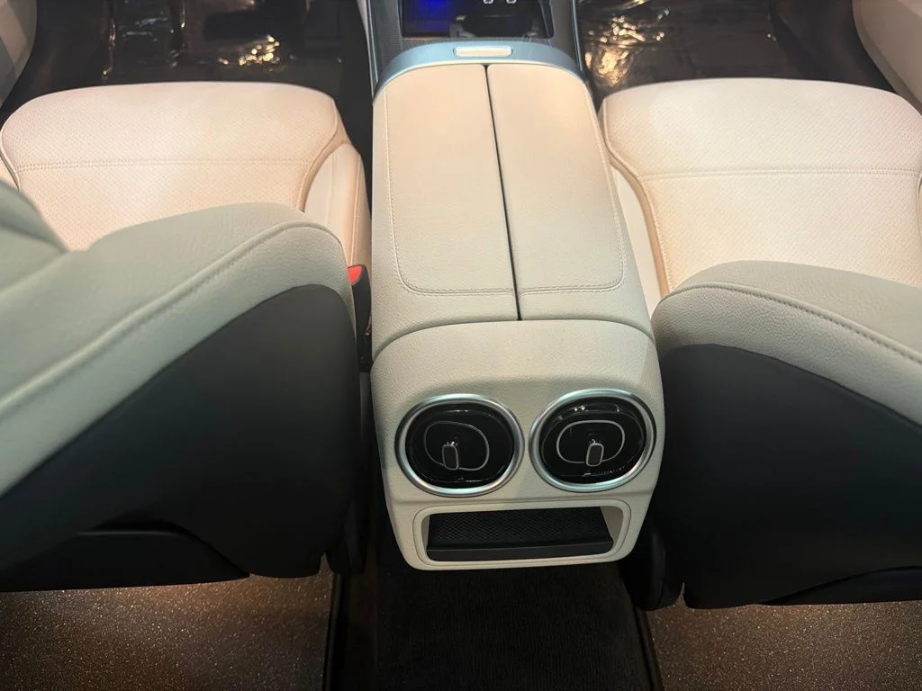 New 2026 White Mercedes-Benz C 300 image 22
