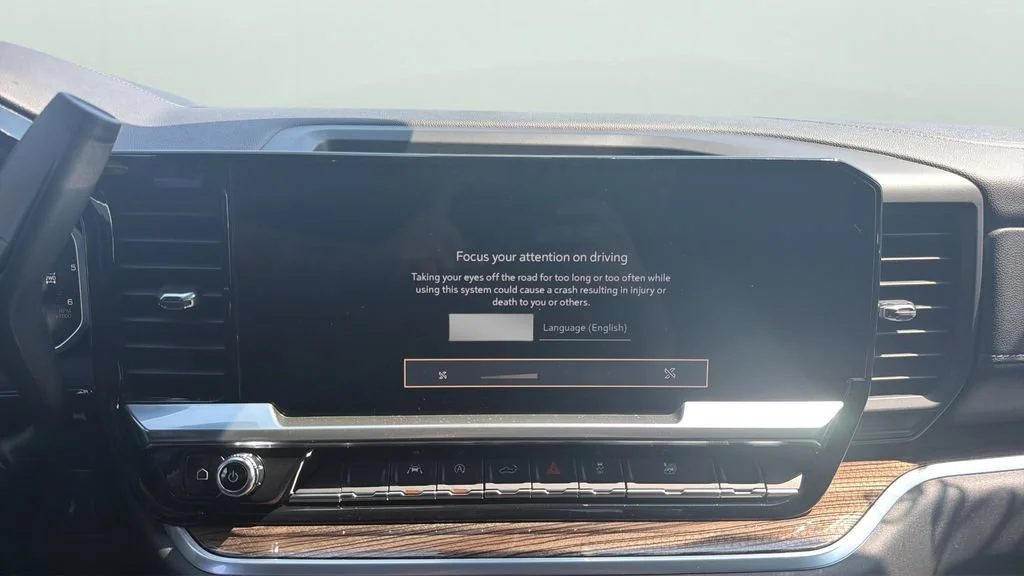 New 2026 Sterling Metallic GMC Elevation image 9