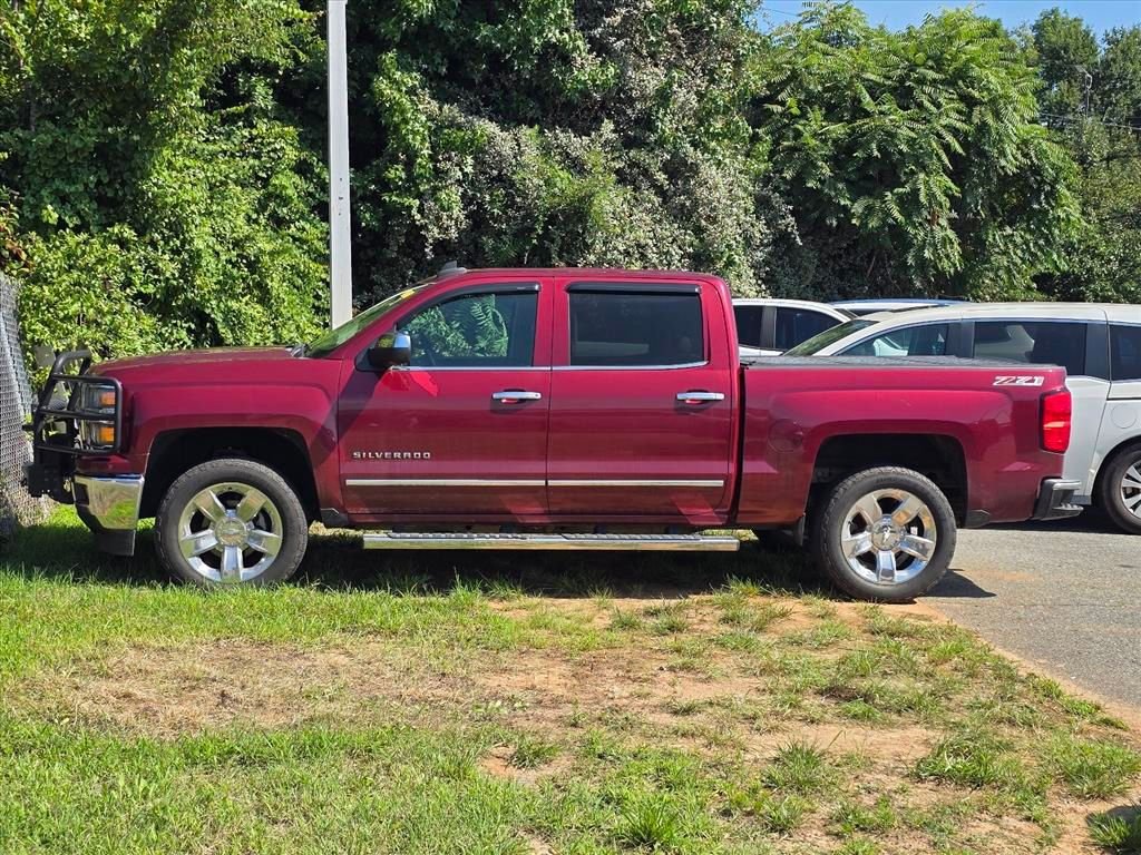Used 2015 Red Chevrolet LTZ image 7