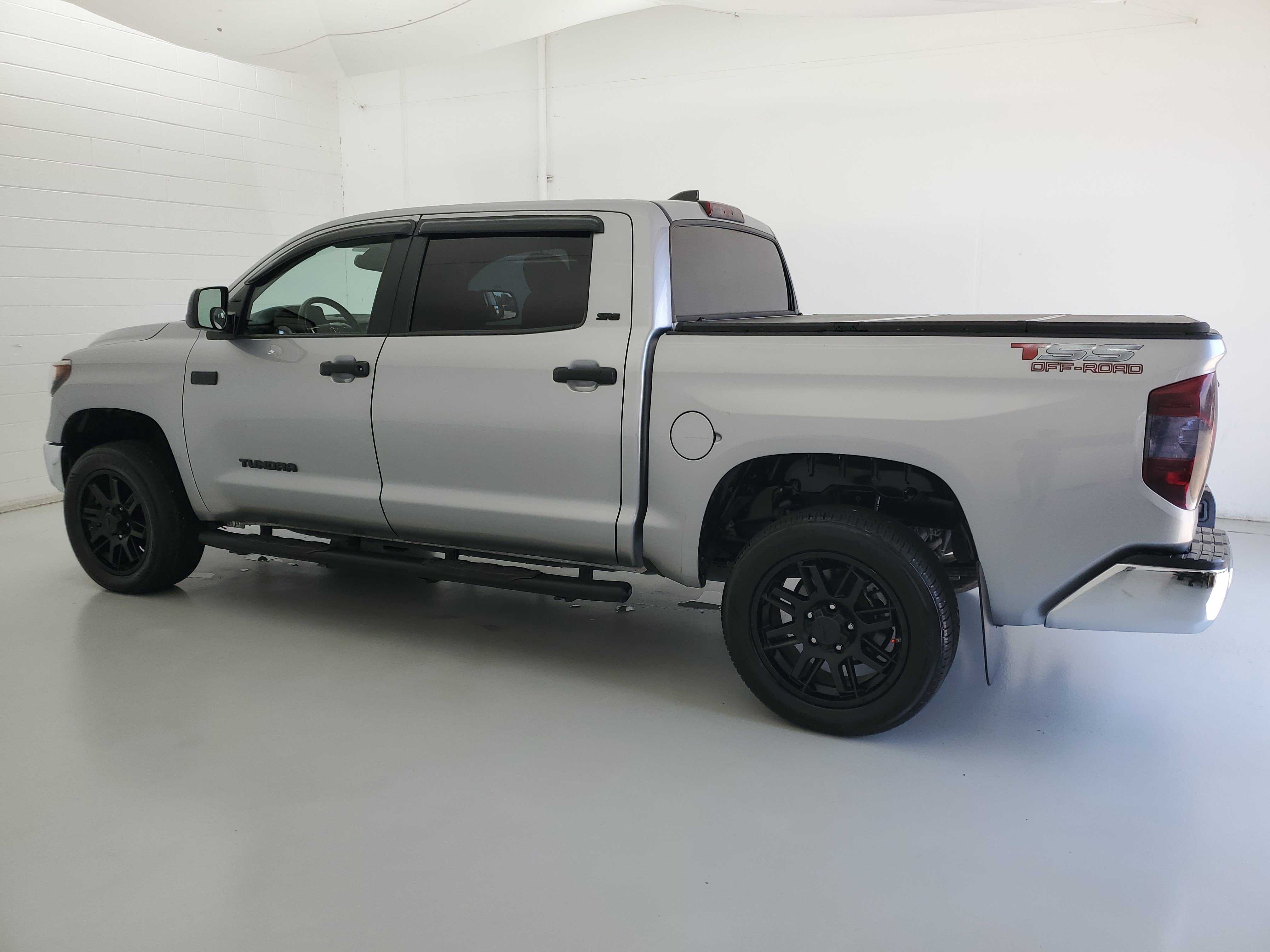 Used 2021 Silver Sky Metallic Toyota SR5 image 7