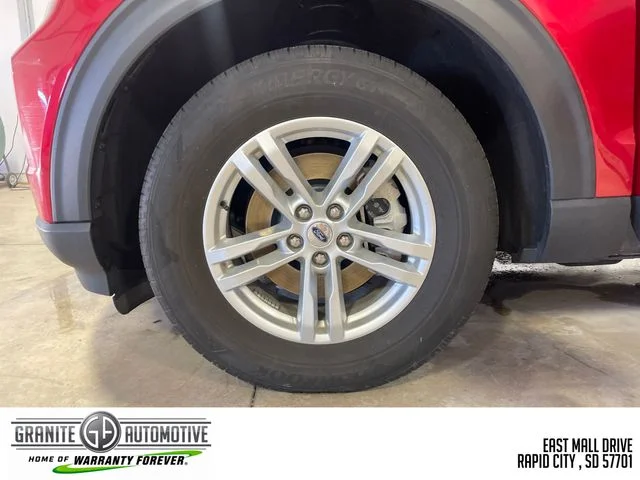 Used 2023 Red Ford XLT image 30