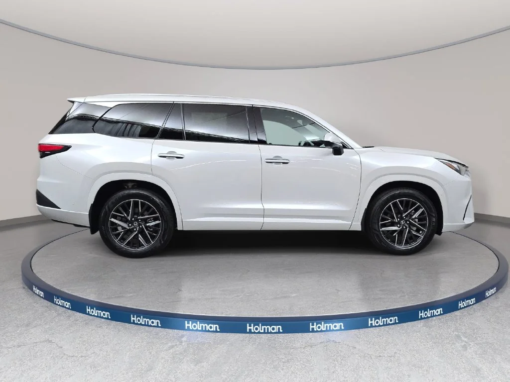 New 2026 Wind Chill Pearl Lexus PREMIUM AWD image 4