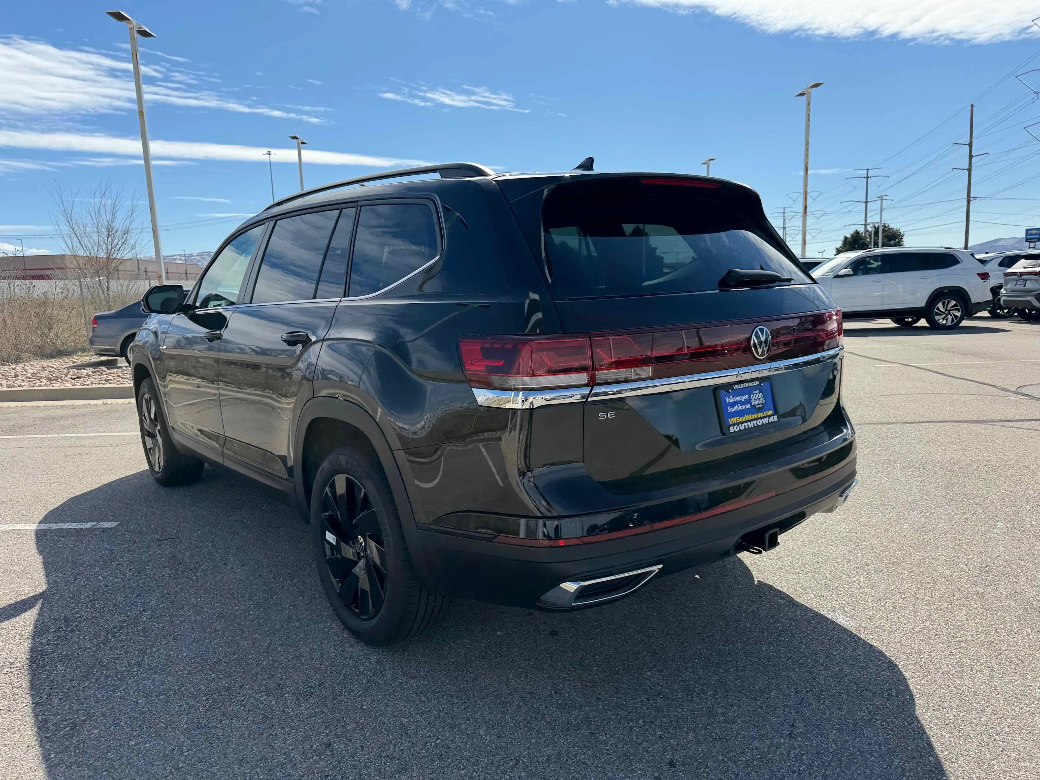 New 2026 Deep Black Volkswagen 2.0T SE w/Technology image 8