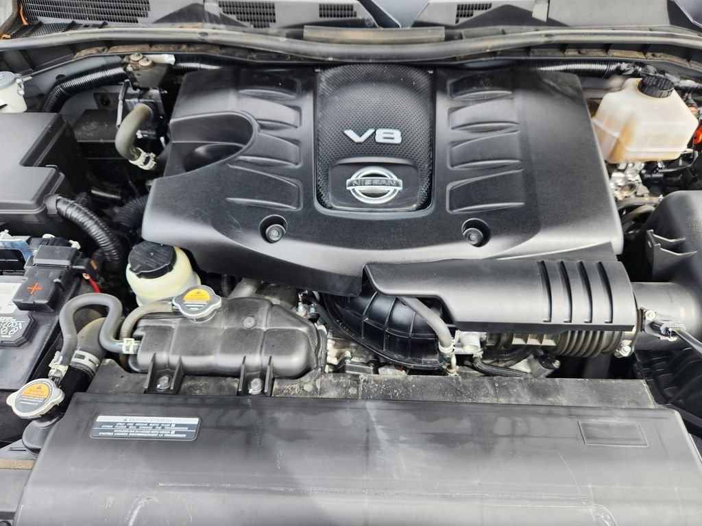 Used 2024 Silver Nissan SL image 21