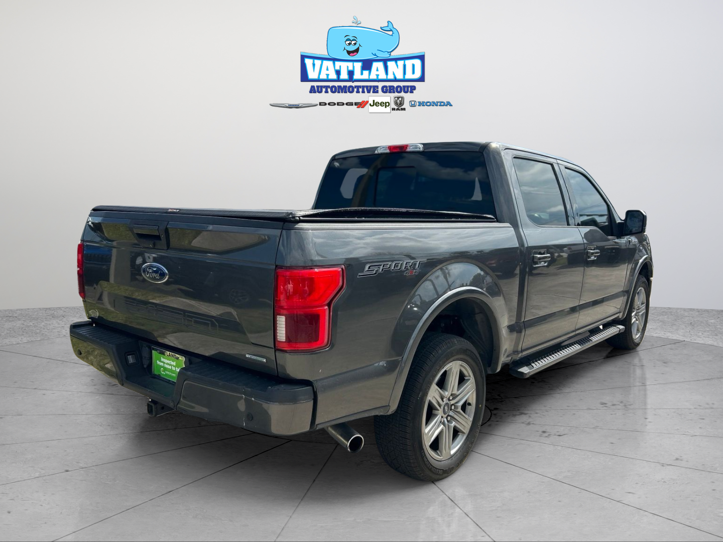 Used 2018 Gray Ford XLT image 5