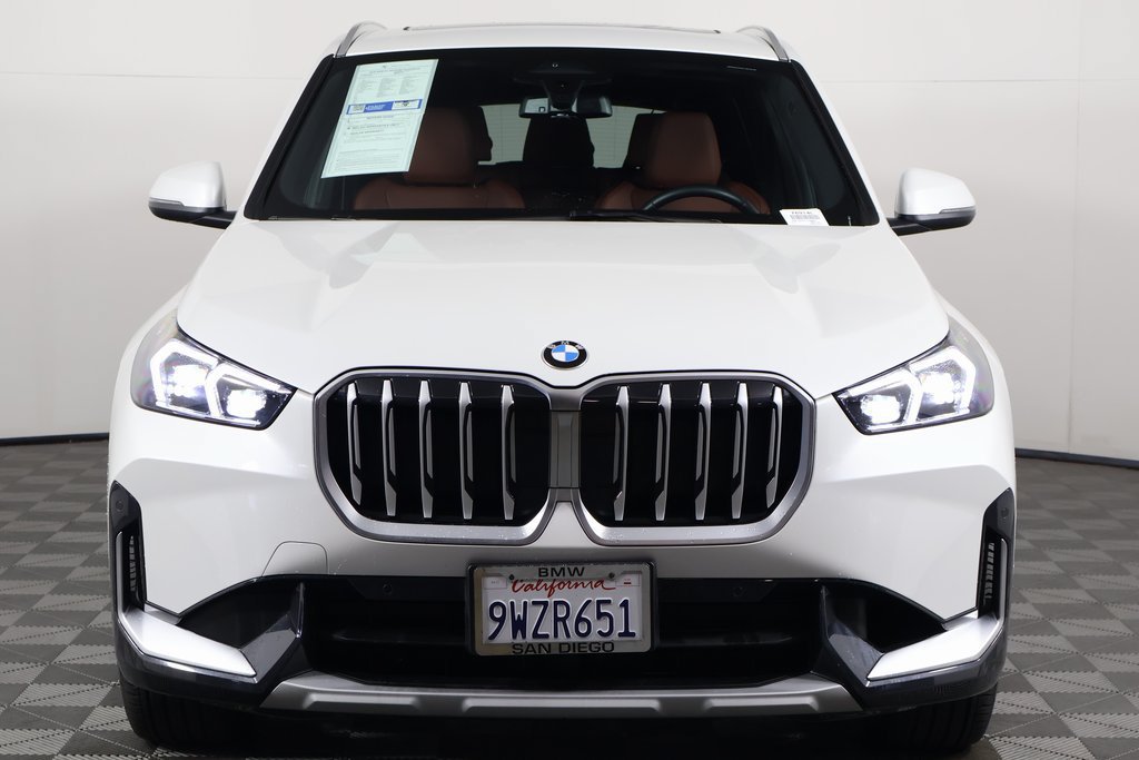 Certified Used 2026 Mineral White Metallic BMW xDrive28i image 2
