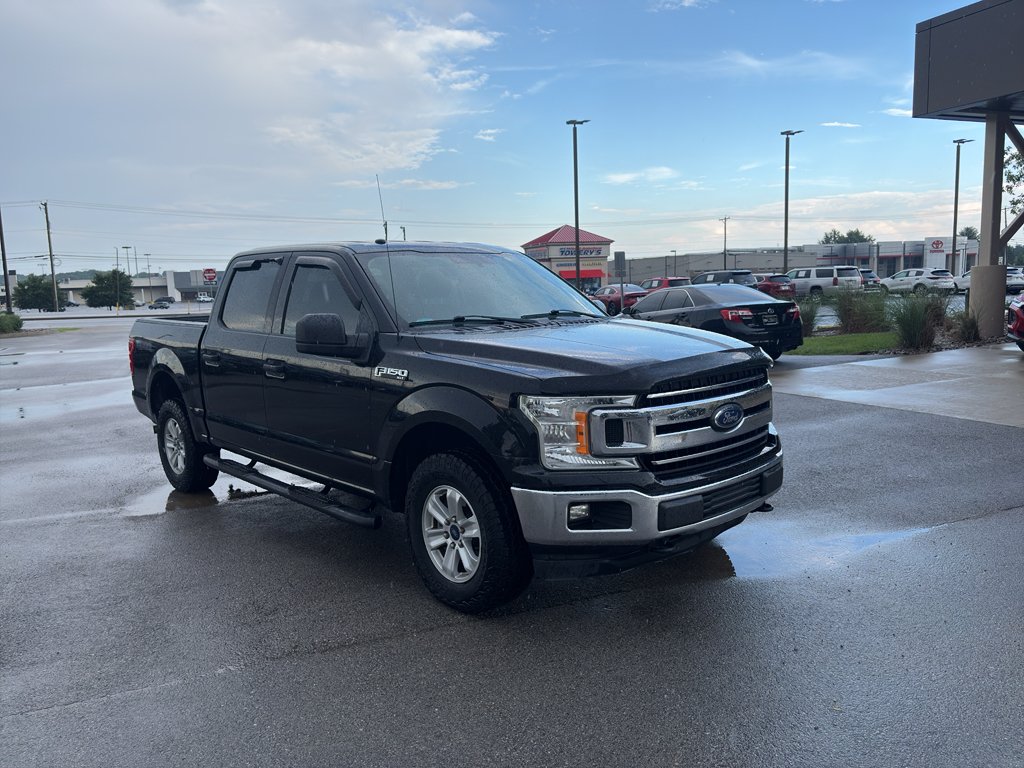 Used 2018 Shadow Black Ford XLT image 1