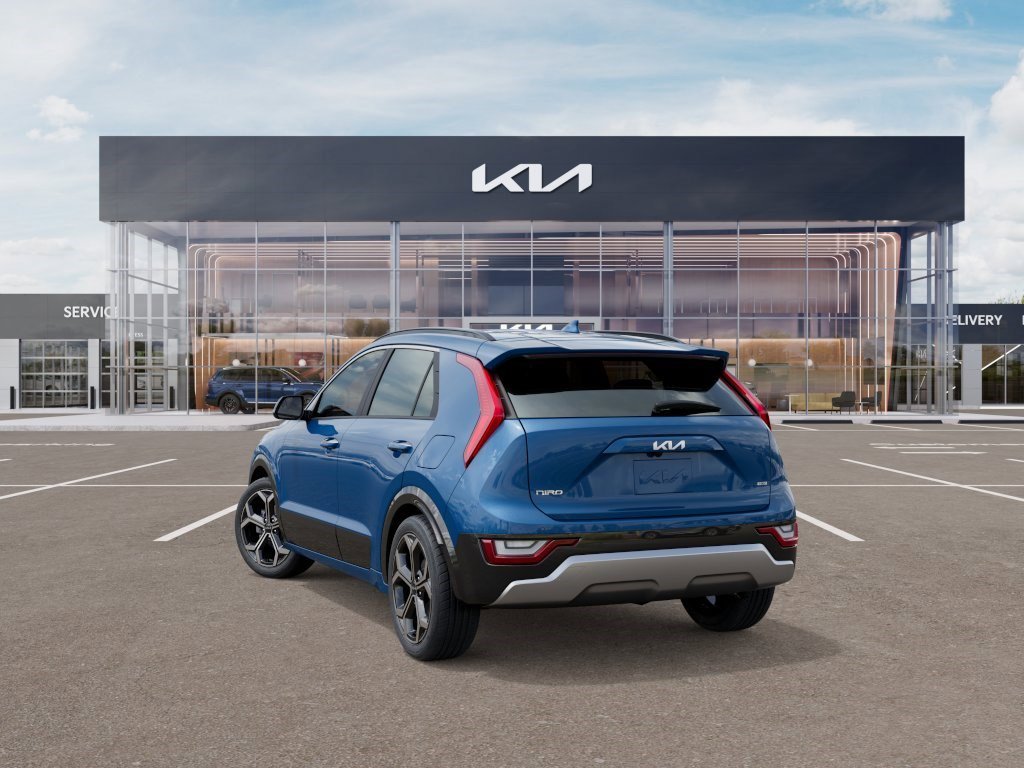 New 2026 Mineral Blue Kia SX Touring image 4