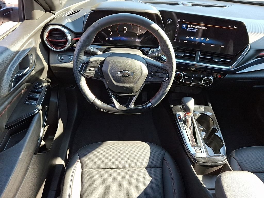 2025 Chevrolet Trax RS - Photo 12
