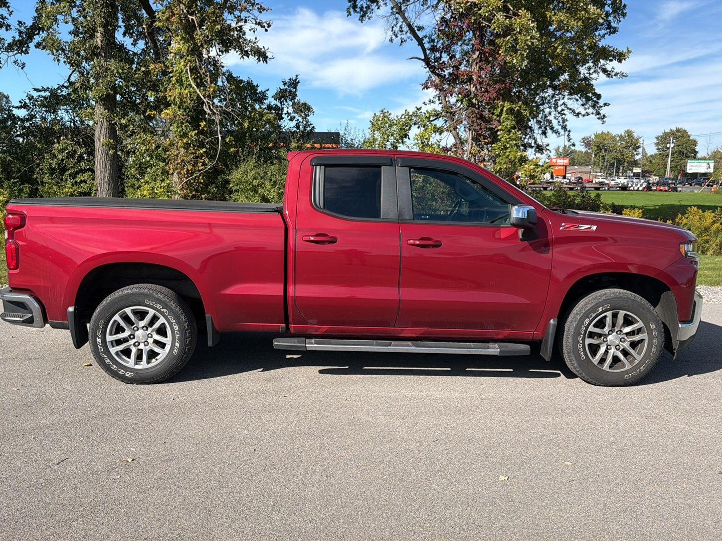 Used 2019 Cajun Red Tintcoat Chevrolet LT image 2