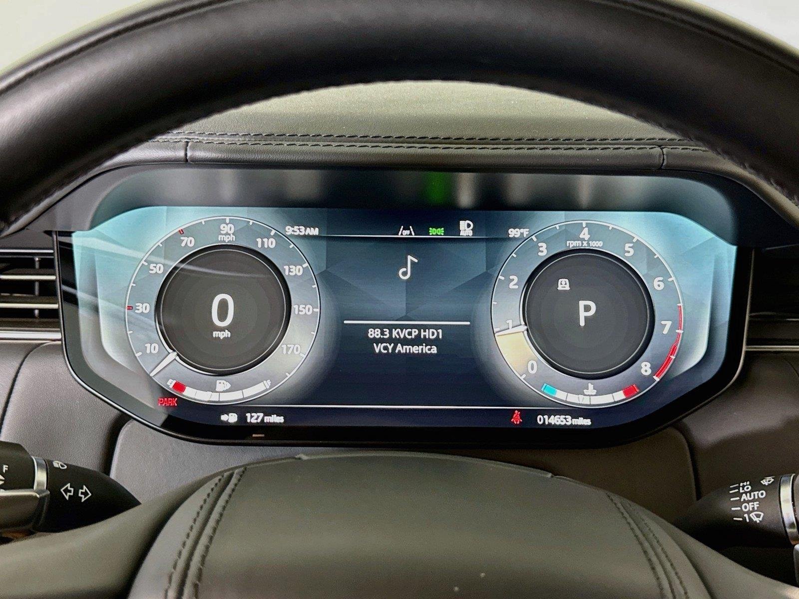Used 2025 Fuji White Land Rover SE | 24