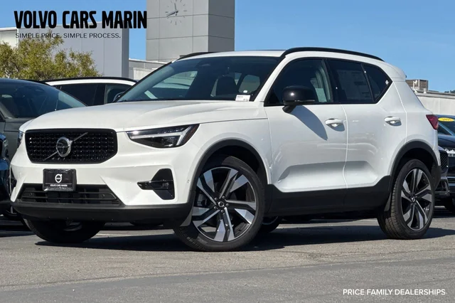 2026 Volvo XC40 B5 Ultra