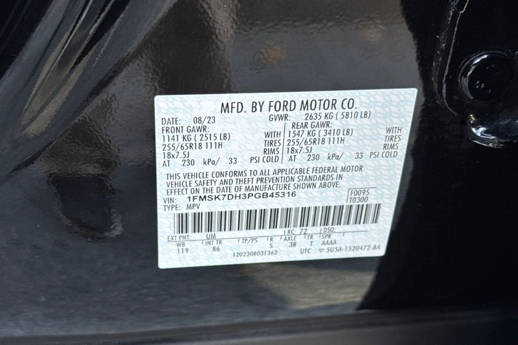 Used 2023 Black Ford XLT image 31