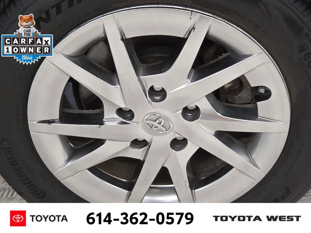Used 2015 Black Toyota Three image 12