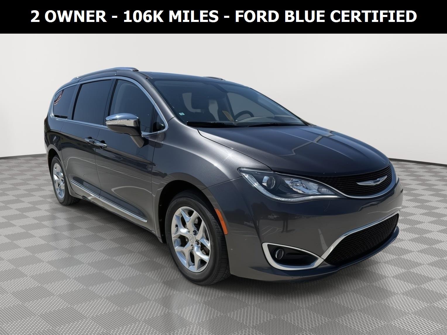 Used 2018 Granite Crystal Metallic Clearcoat Chrysler Limited image 1