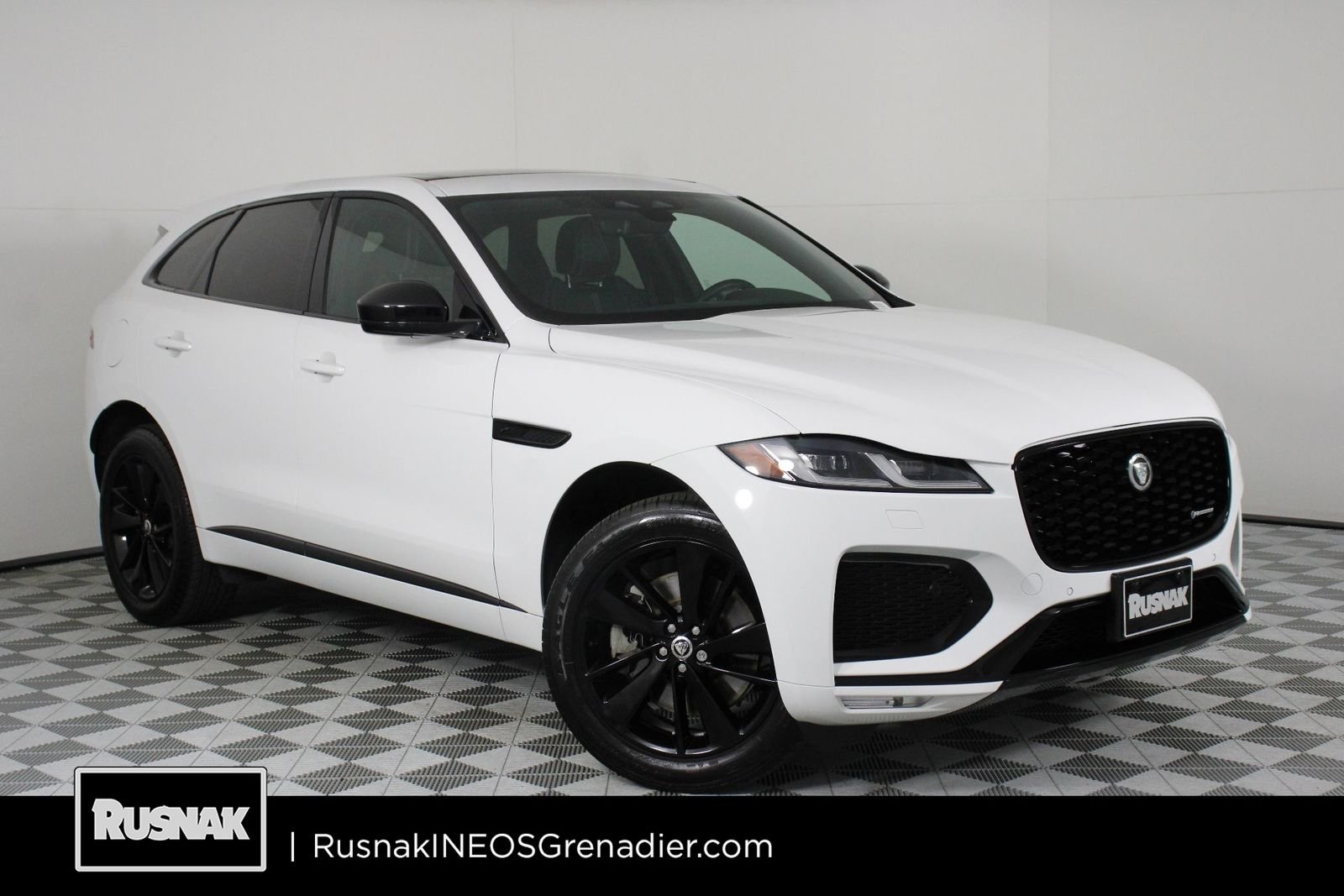 2024 Jaguar F-PACE R-Dynamic S